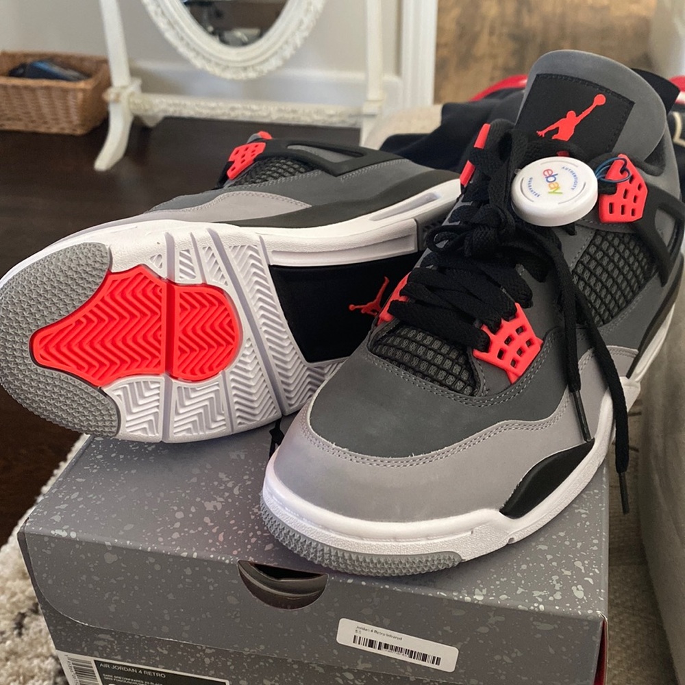 Jordan 4 retro
